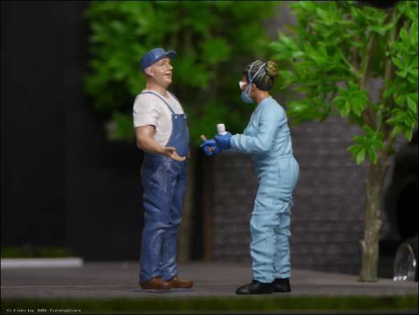 1:18 SILKE Seat Figure - Kopie - Kopie